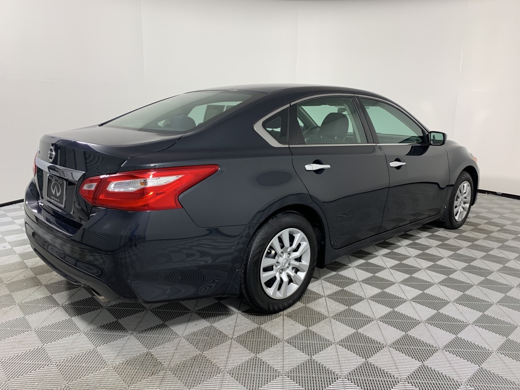 Pre-Owned 2017 Nissan Altima 2.5 S FWD 4D Sedan